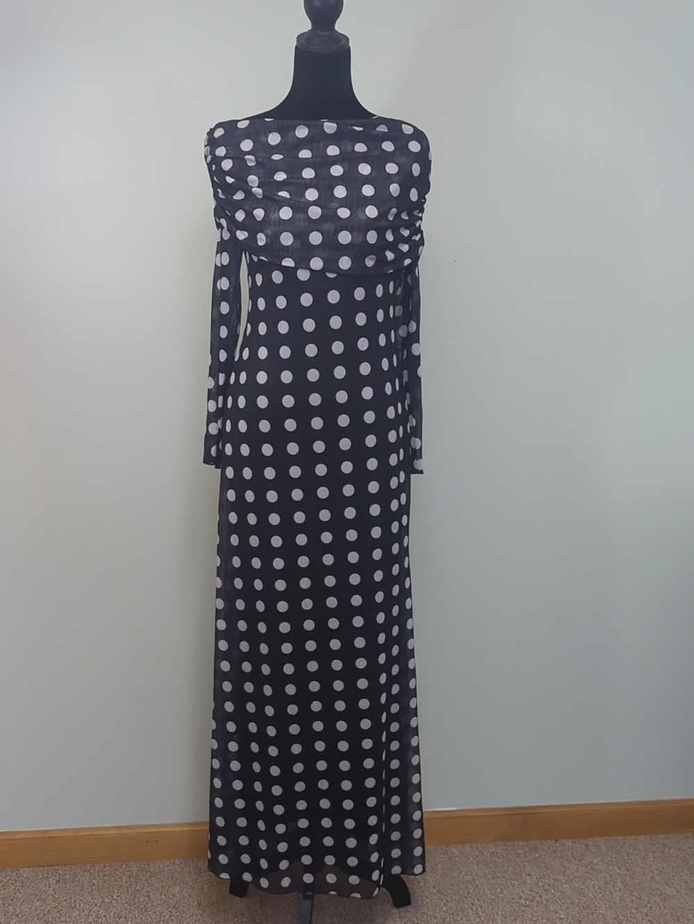 Black and White Polka Dot Maxi Dress - Picture 2 of 11
